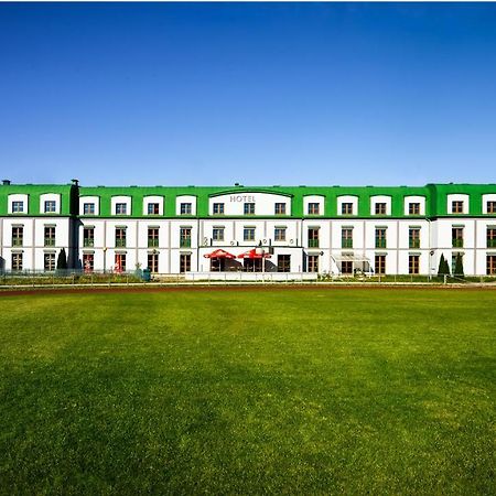 Hotel Anton By Dns Прушкув Экстерьер фото