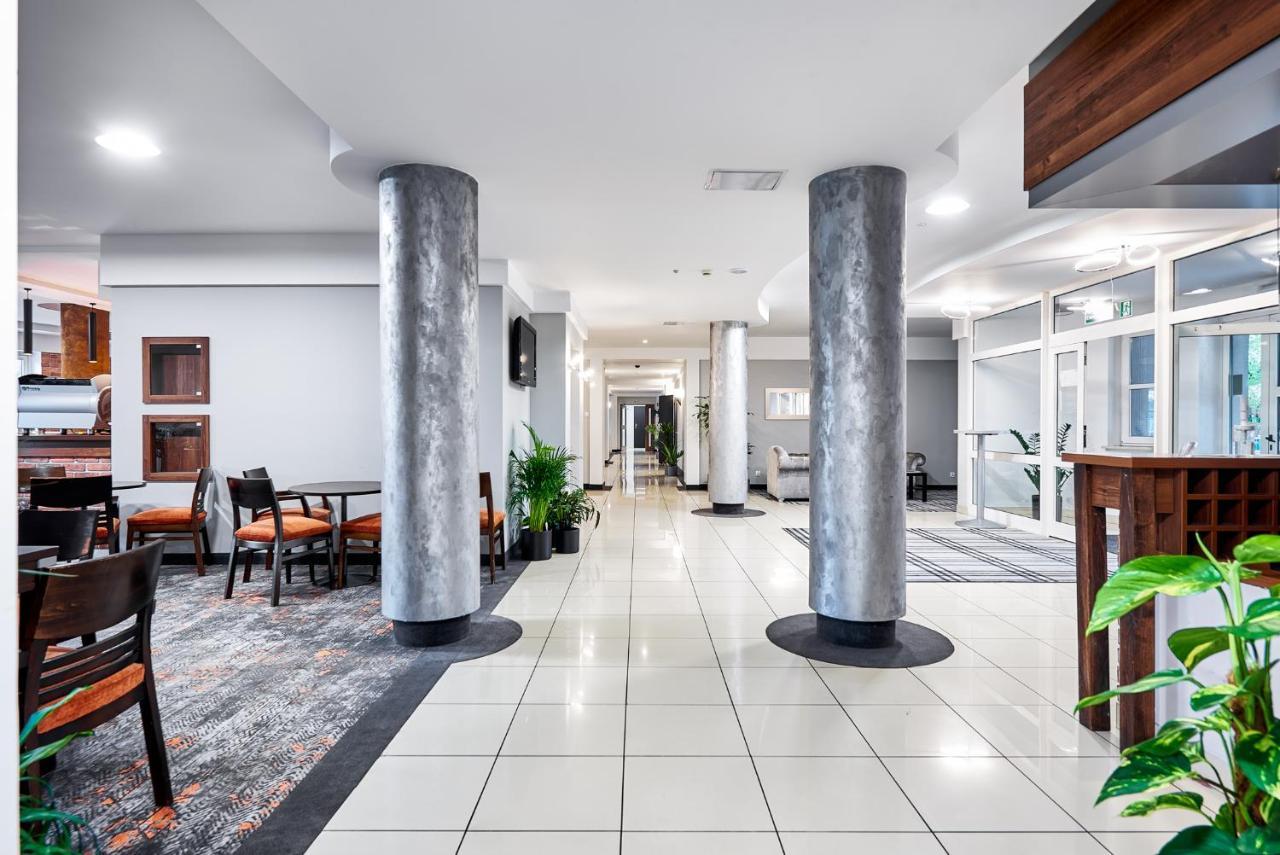 Hotel Anton By Dns Прушкув Экстерьер фото